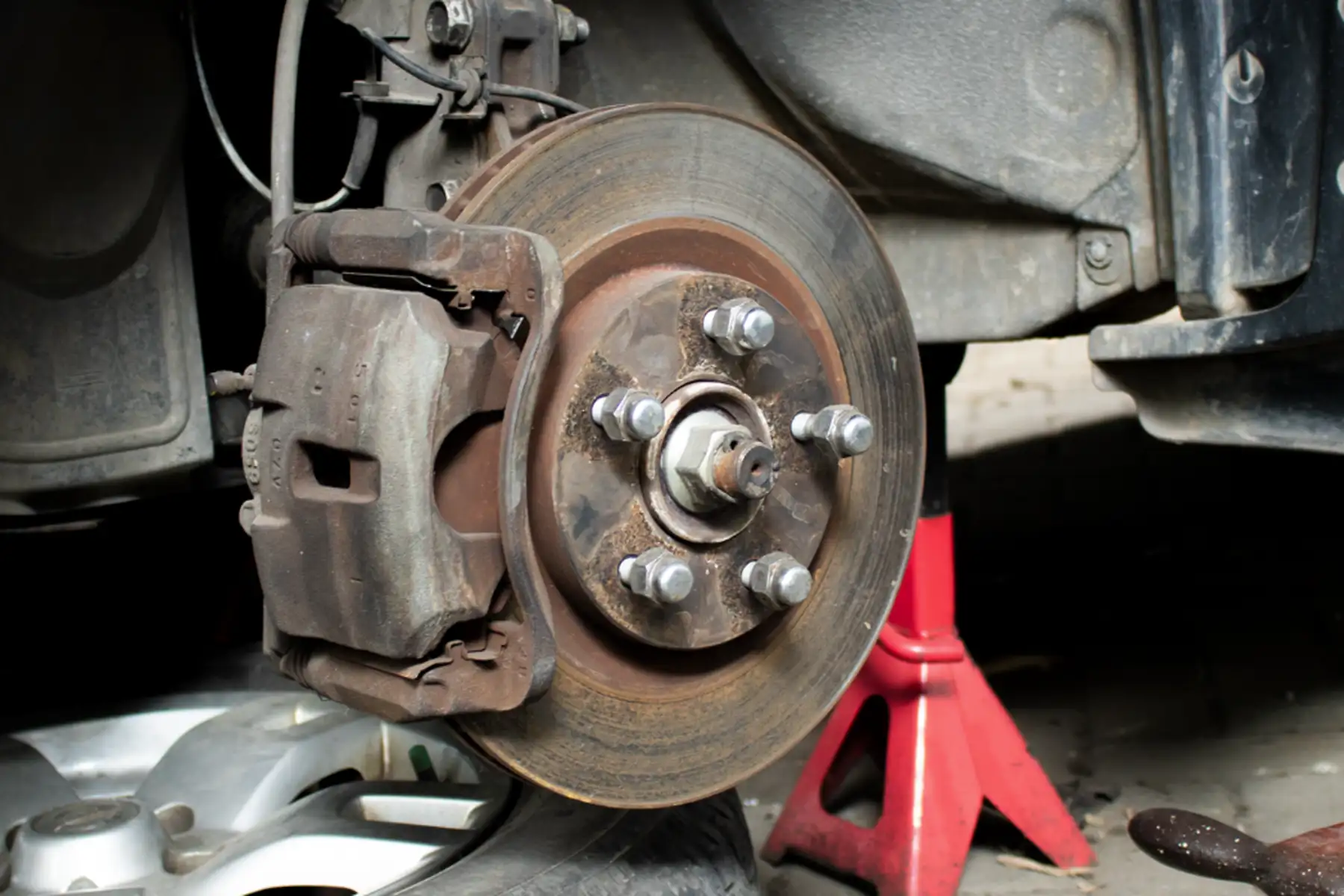 Easy Ways to Fix a Stuck Caliper Without Replacing It