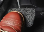 How to Fix a Stuck Brake Pedal That Won’t Release 7 How to Fix a Stuck Brake Pedal That Won’t Release